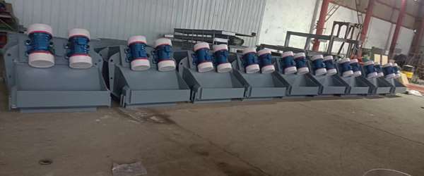 振動(dòng)給料機(jī)振動(dòng)不下料 振動(dòng)給料機(jī)振動(dòng)不下料
